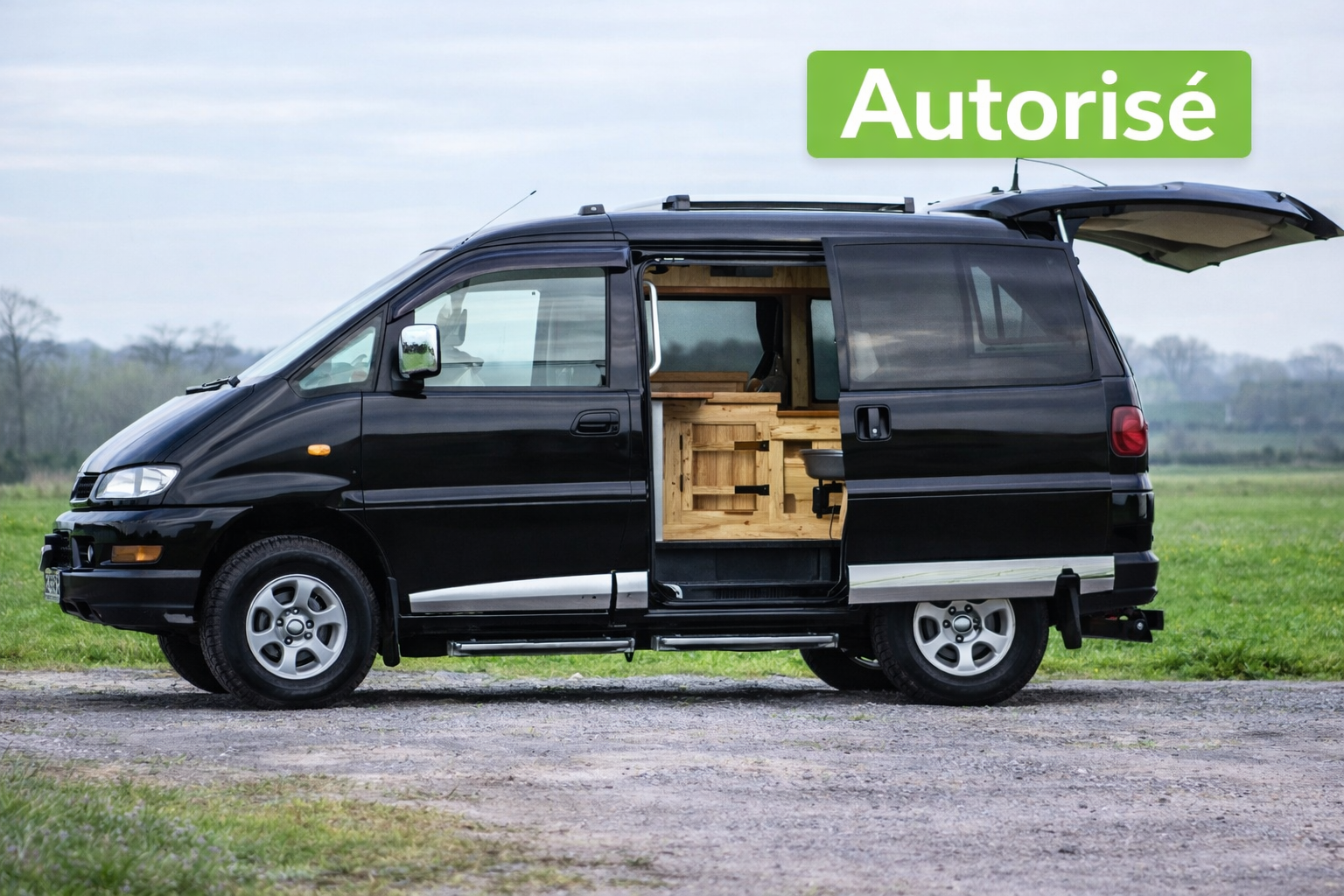 Minivan aménagé autorisé